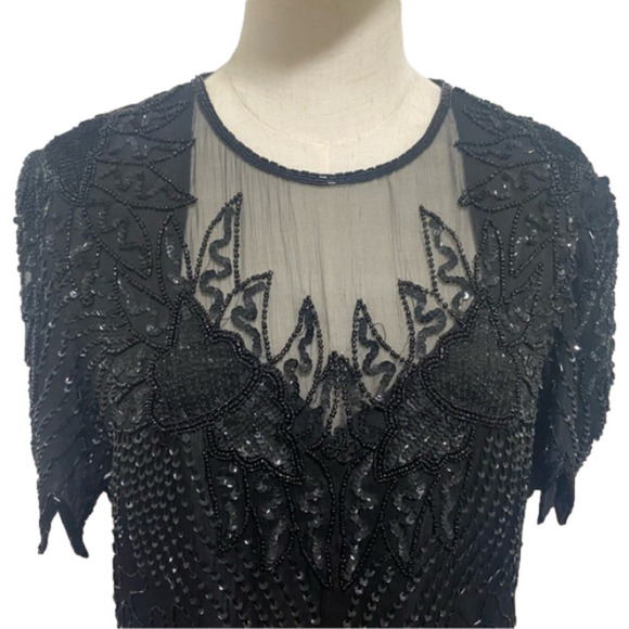 SILK BEADED & SEQUIN TOP W DECORATIVE HEM & SLEEVE EDGING LINED VINTAGE EUC SZ L - Picture 5 of 11